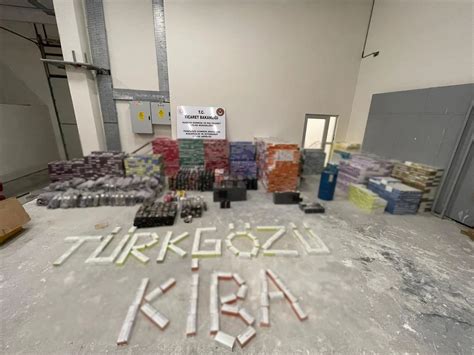 H­a­b­u­r­ ­v­e­ ­T­ü­r­k­g­ö­z­ü­­n­d­e­ ­2­8­ ­m­i­l­y­o­n­ ­l­i­r­a­l­ı­k­ ­k­a­ç­a­k­ ­e­ş­y­a­ ­e­l­e­ ­g­e­ç­i­r­i­l­d­i­